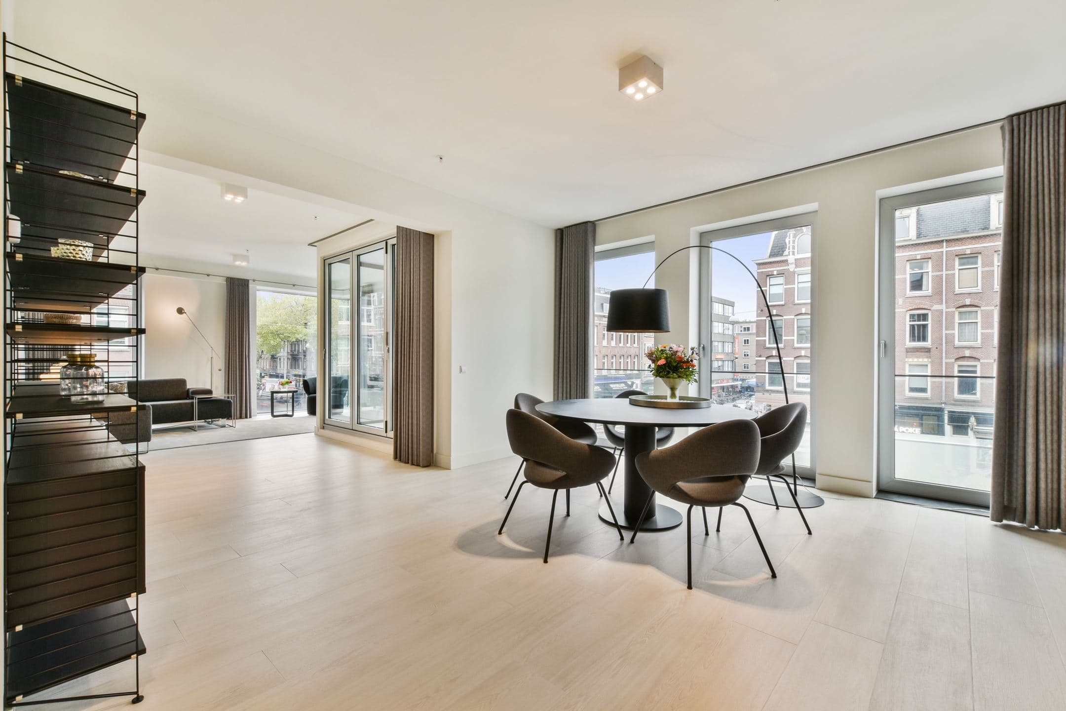 Apartment Ferdinand Bolstraat 136B - Thumbnail 2